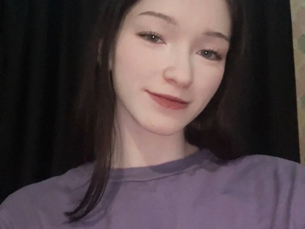 YvonneShames' Offline XXX Chat