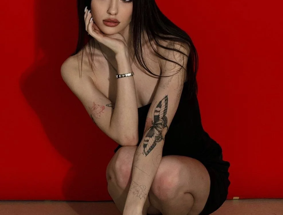 Dark-Cherry's Offline XXX Chat