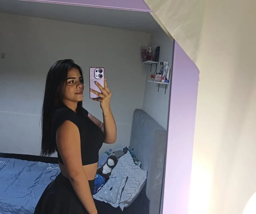 Amy_rosZ offline XXX-chat