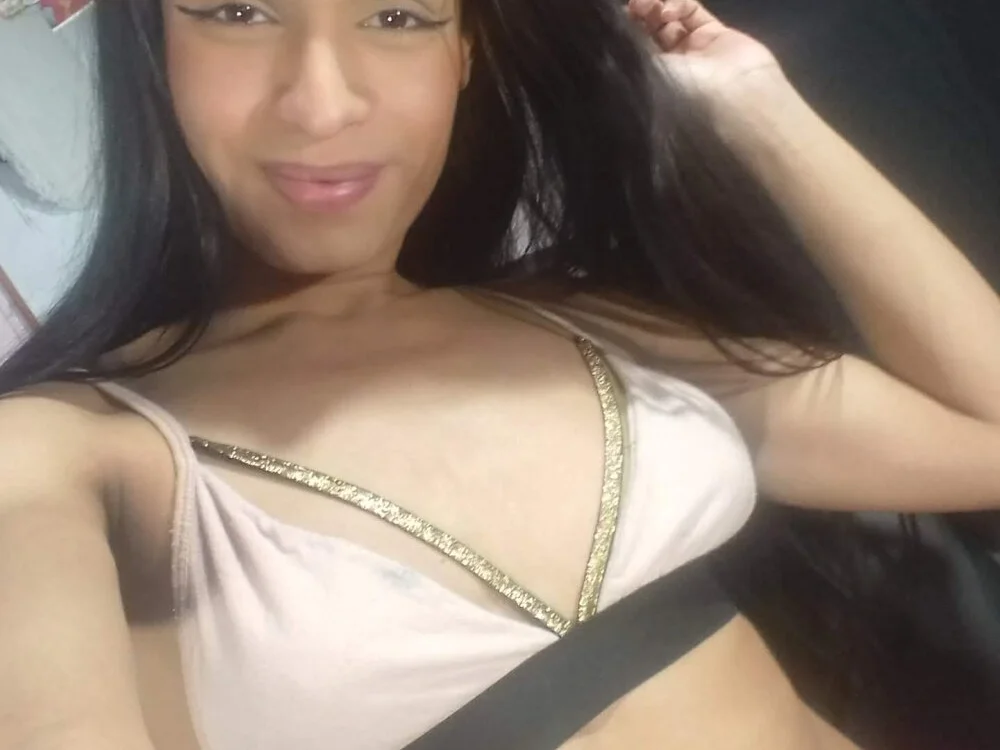 angie_tssex Adlı Modelin Canlı XXX Sohbeti