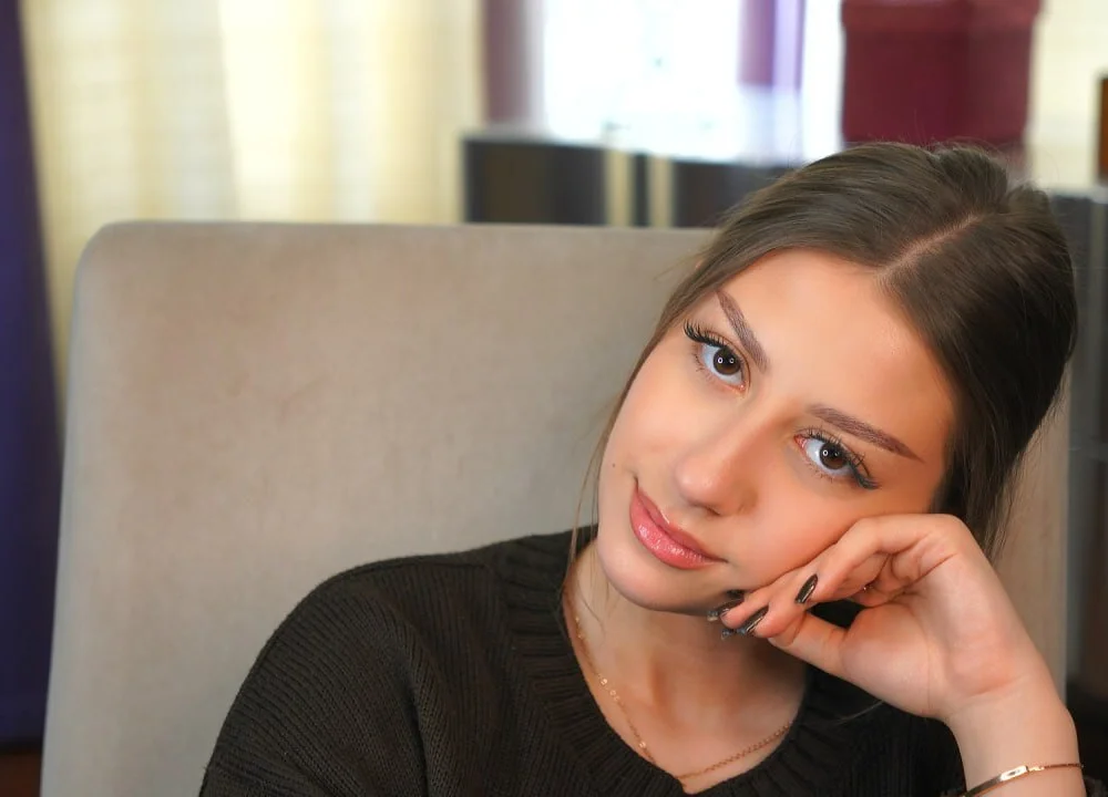 SuzanHirata Chat XXX offline