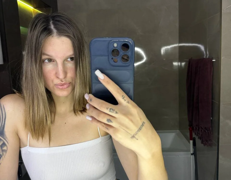 Offline XXX chat EmilyWalkeri