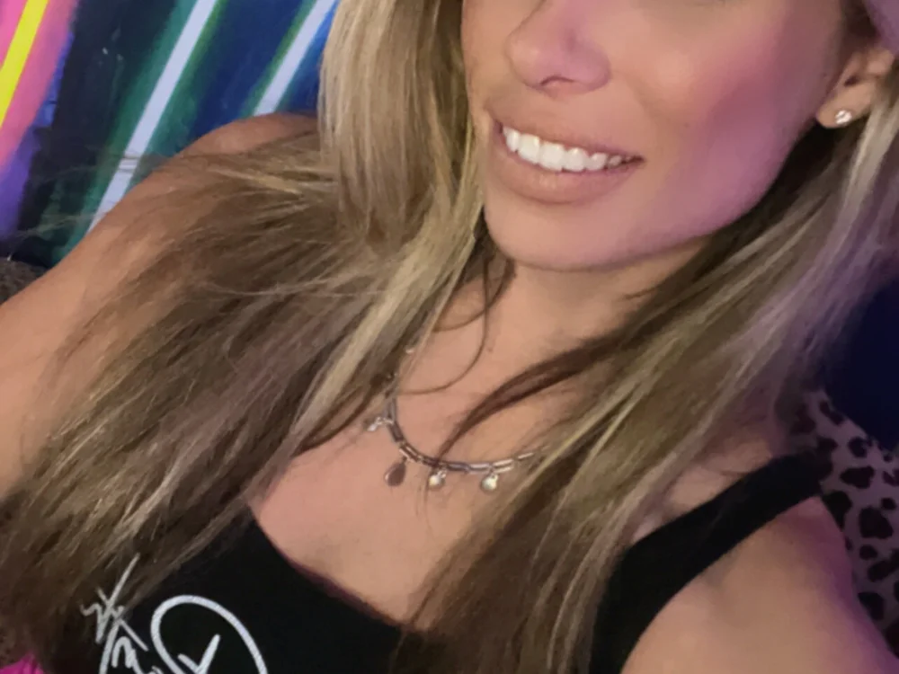 Sarah-Starr's Offline Chat Room