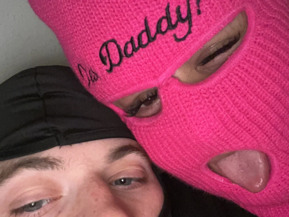 MommyNDaddyFuck's Offline XXX Chat