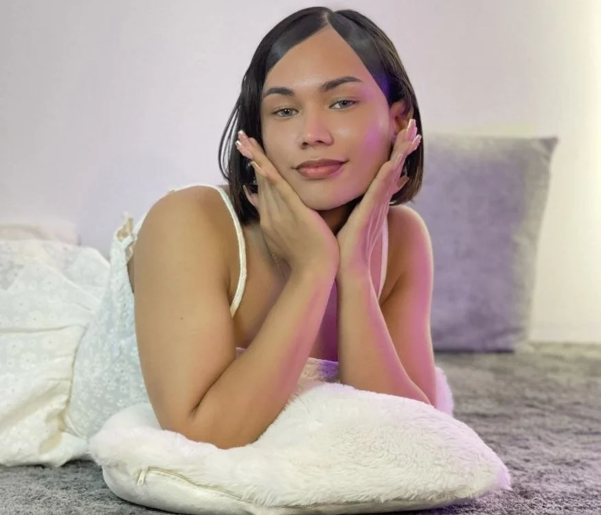 Chat +18 de ZoeRuizz ao vivo