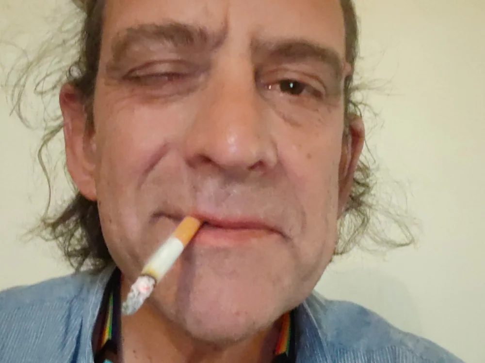 jymbolym: συνομιλία ΧΧΧ εκτός σύνδεσης