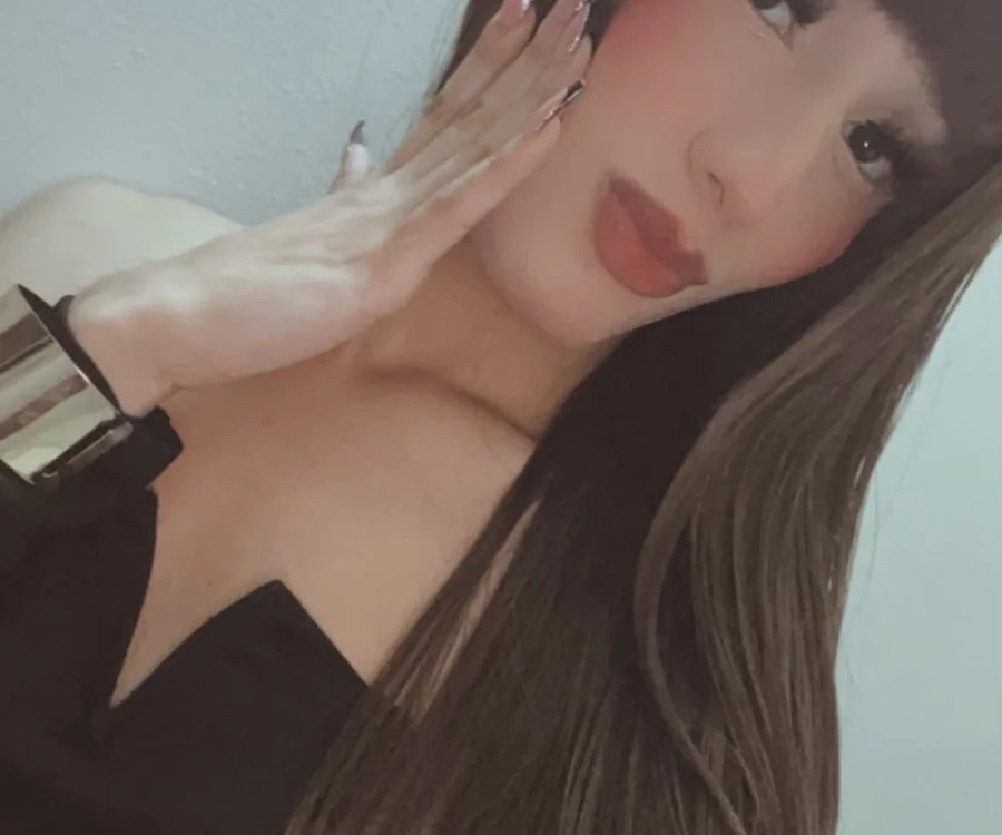MIRANDA_DOLLS Offline XXX-chat