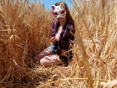 ScarletKitsunyaa profile