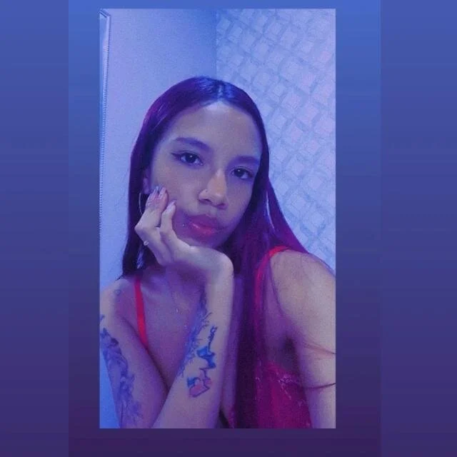 ManuelaDubon's Offline XXX Chat