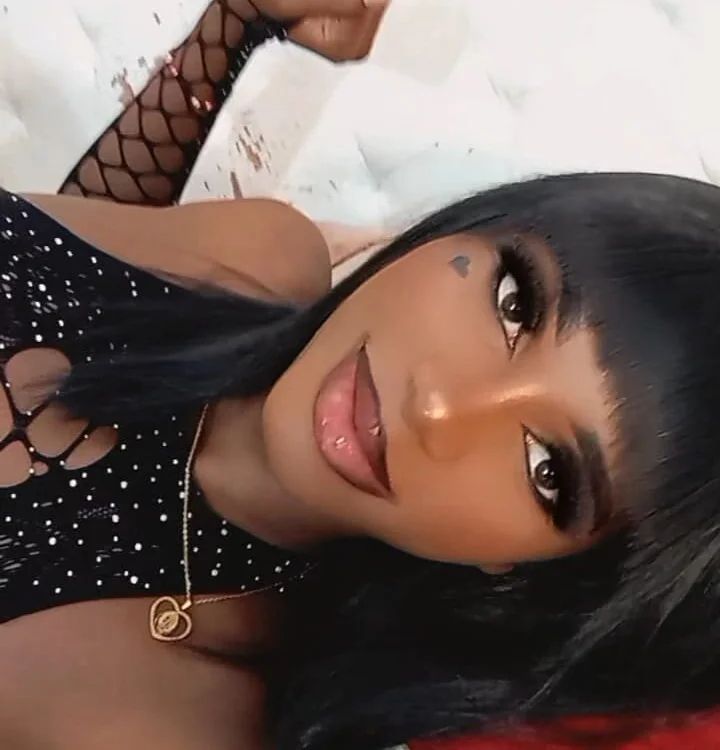 stefanny_hot03 Offline XXX-chat