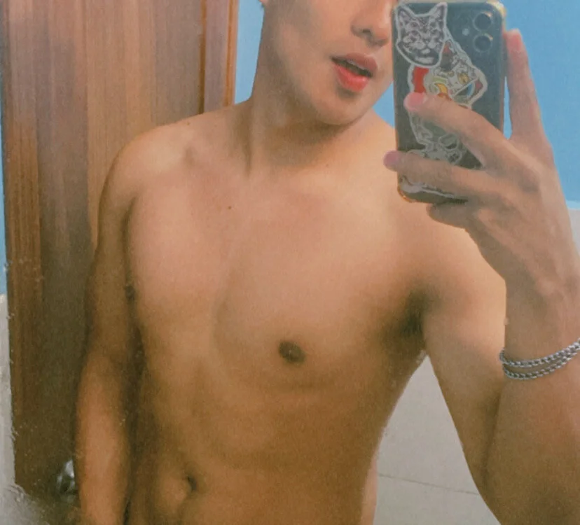 stuard-19 Offline XXX-chat