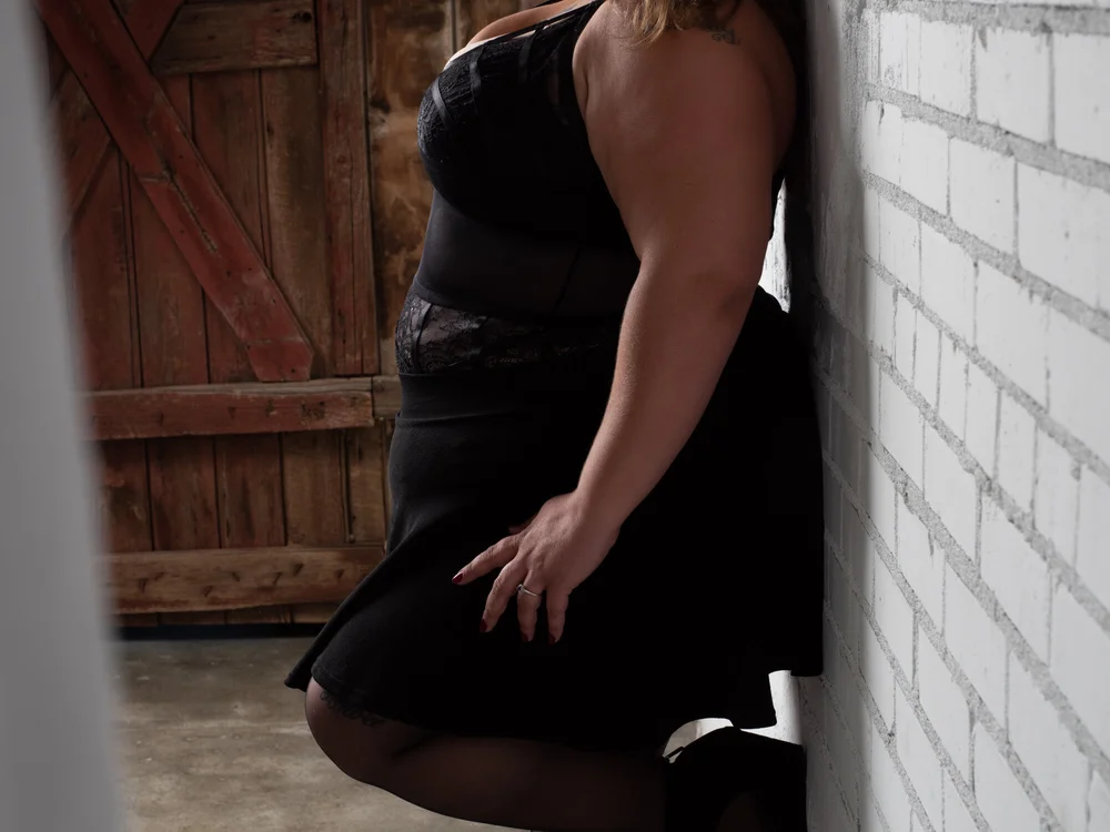 KnockoutBBW's Offline Chat Room