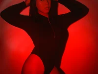 Модель Mia_hornny_