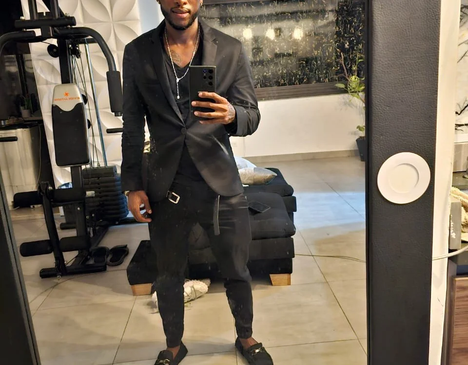 แชท XXX ออฟไลน์ของ Ostinsanto