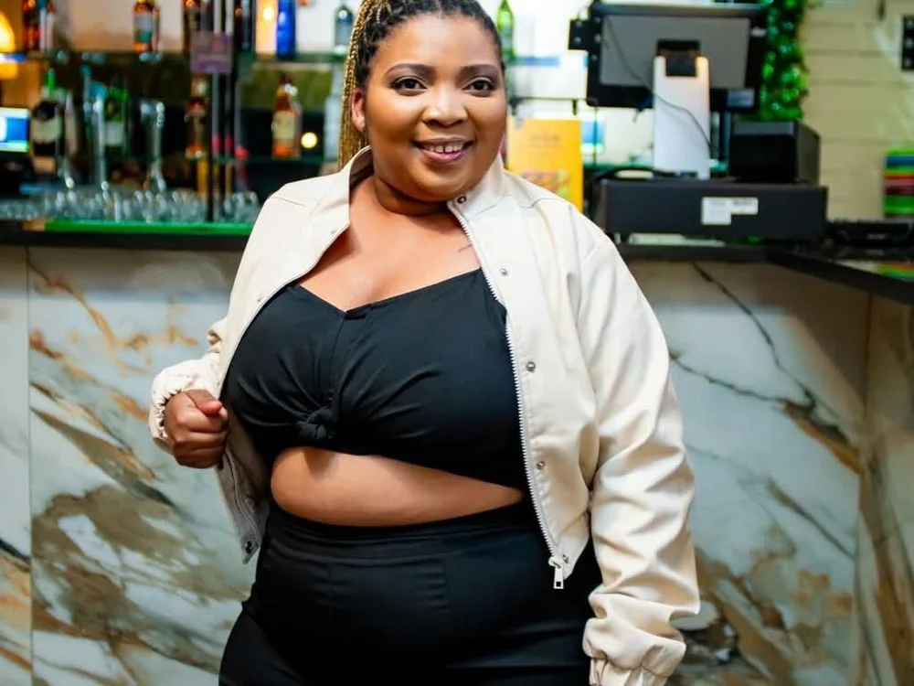 ledadasobho: συνομιλία ΧΧΧ εκτός σύνδεσης