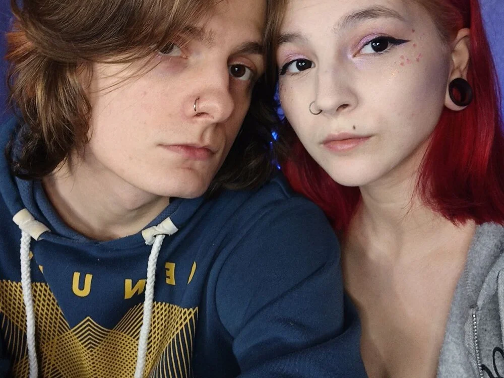 _frog_legs_'s Offline XXX Chat