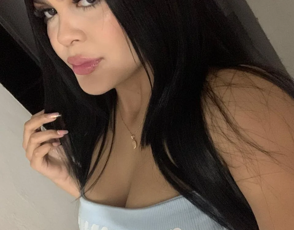 Celeste_Rouse1 offline XXX-chatje