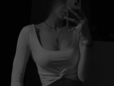 دردشة Lina_Away الجنسية دون اتصال