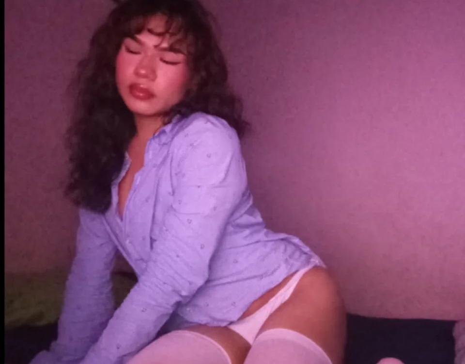 Monthiee's Offline XXX Chat