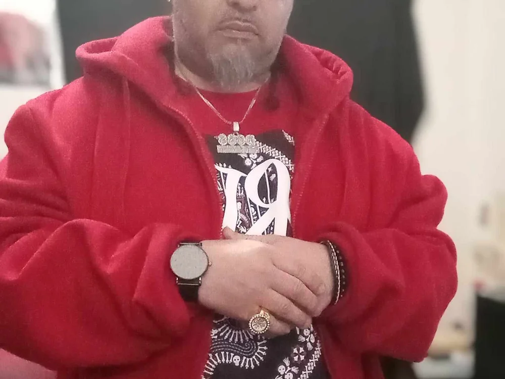 MrBustNut2026: συνομιλία ΧΧΧ εκτός σύνδεσης