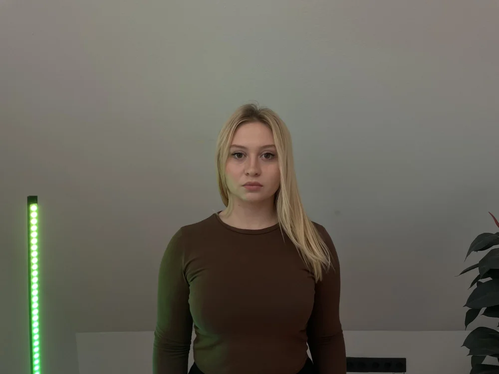 SavadaLina offline chatrum
