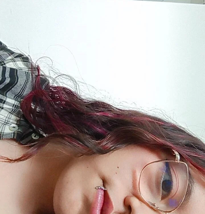 Cutey_Sly offline chatrum
