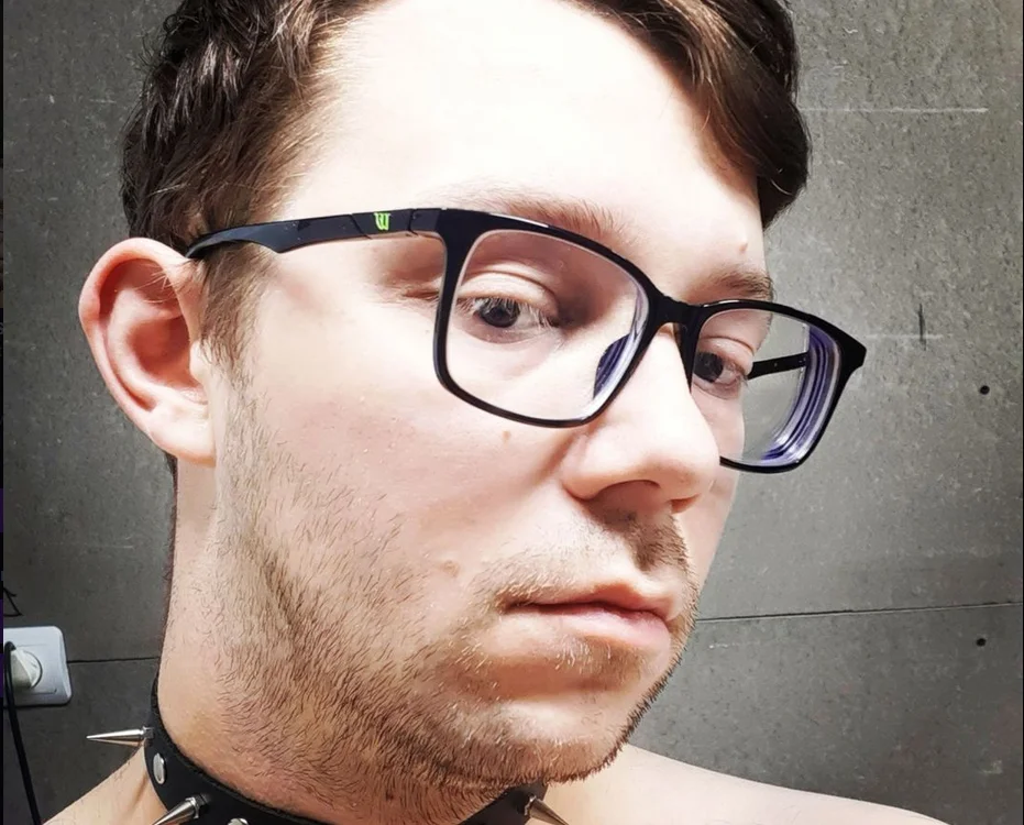 romanEXB's Offline Chat Room