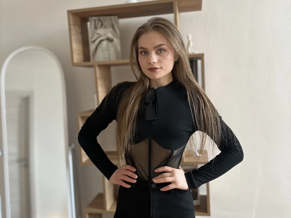 WhitneyCurington's Offline Chat Room