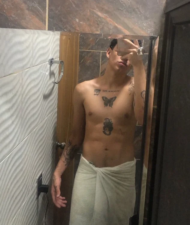 tony_hot331 offline chatrum