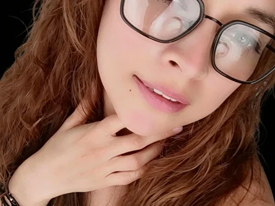 CoralMJ Female Footjob Online Cam Nude