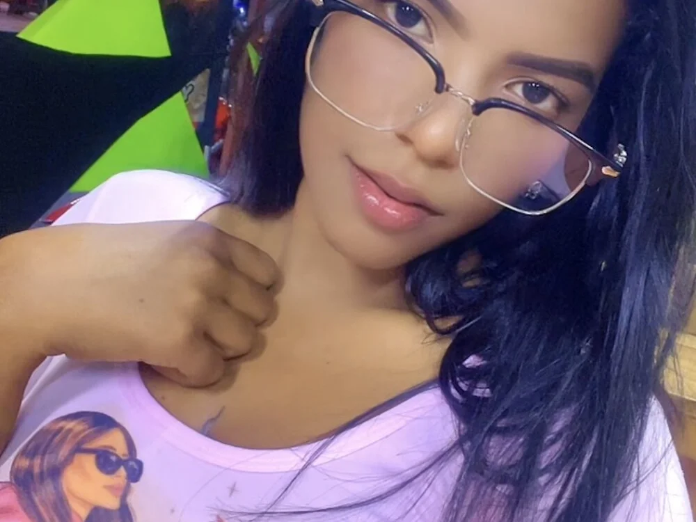 Moreni1 Offline XXX-Chat