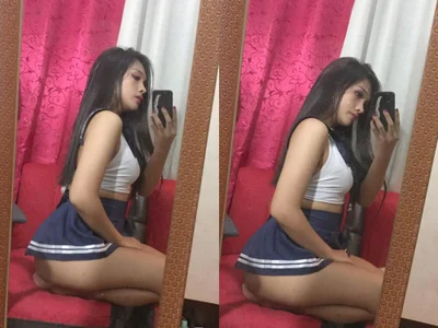 Chatroom XXX hors ligne de PrettyYoungHugeCockTS