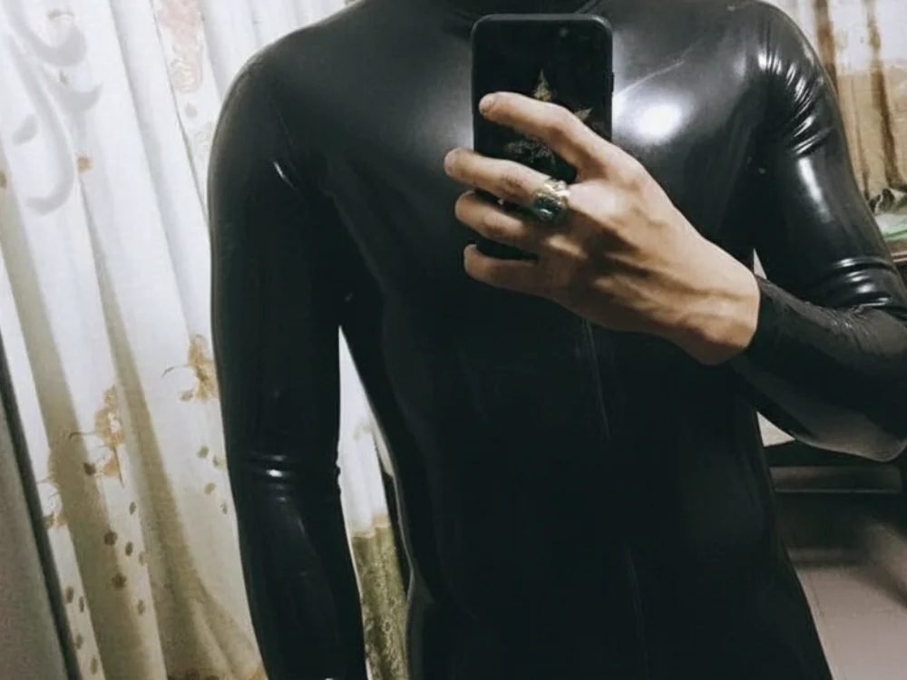 SpiderZentai2906 Chat XXX Ngoại tuyến