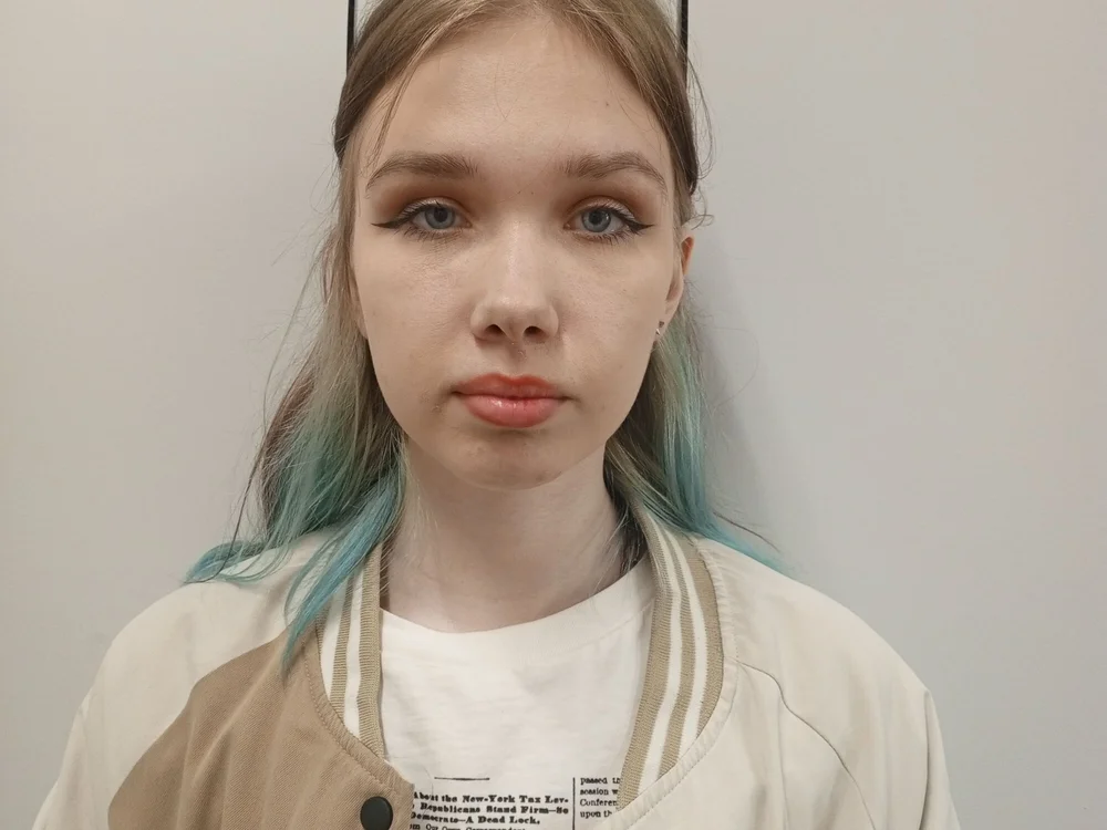 RedAriana's Offline Chat Room