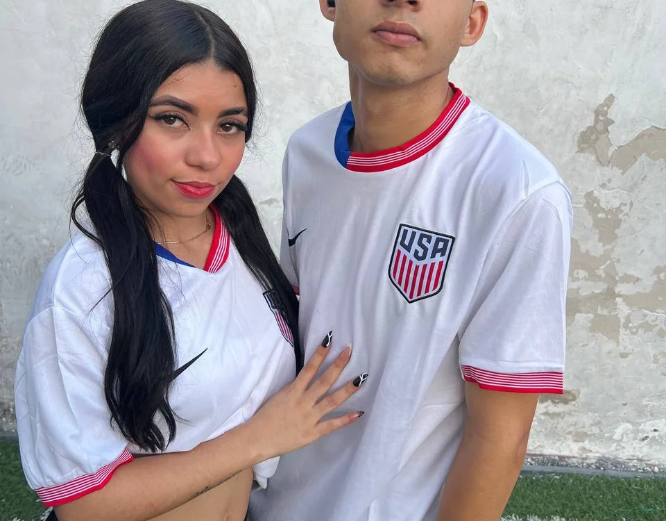 Innocent_Looks Chat XXX Ngoại tuyến