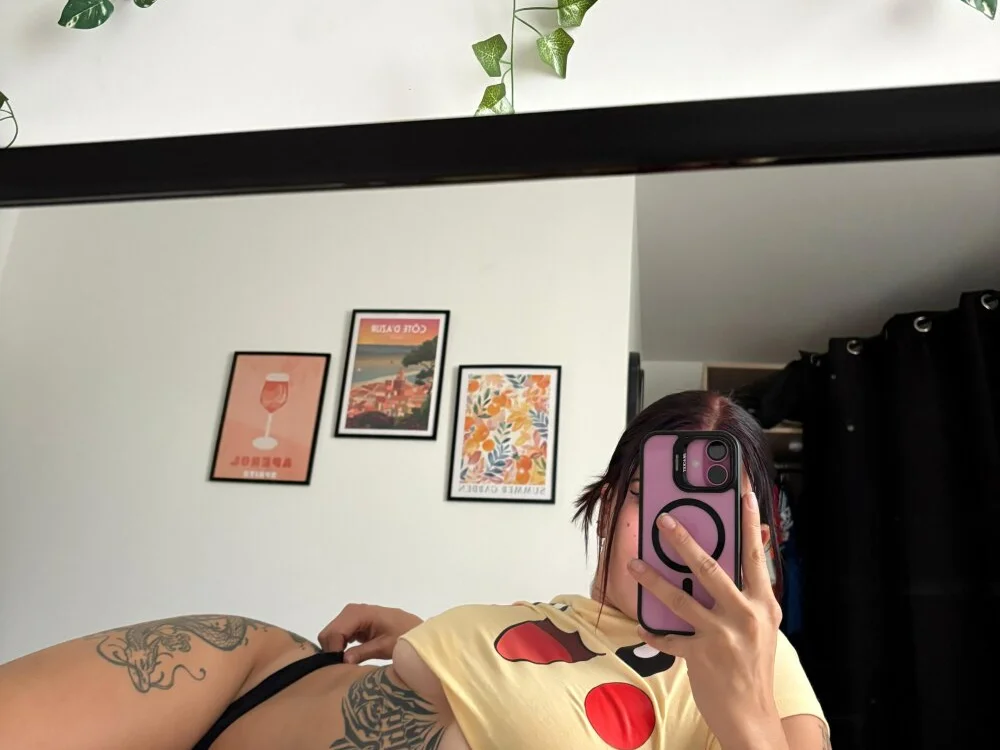 julieeeeee75: συνομιλία ΧΧΧ εκτός σύνδεσης