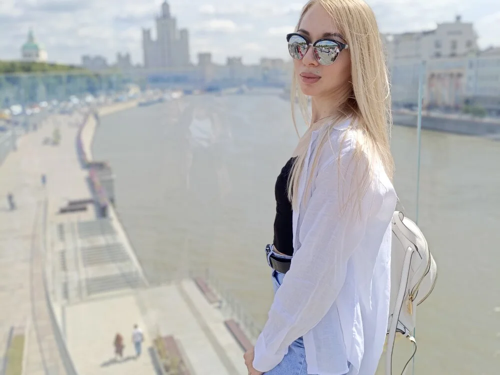 AlisiaCat Chat XXX Ngoại tuyến