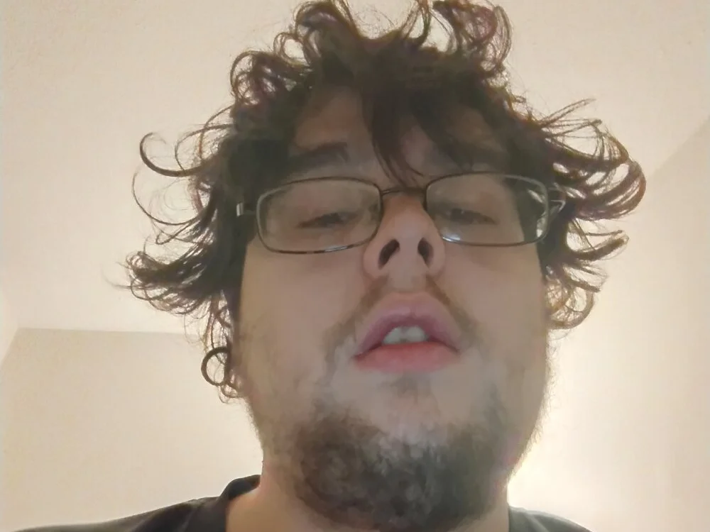 Tgrocker 離線 XXX 聊天