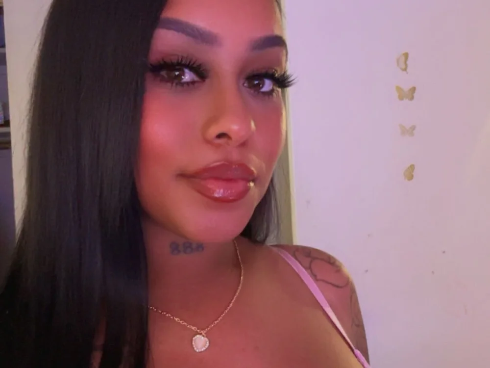 hazelbaby8880 Offline XXX-chat