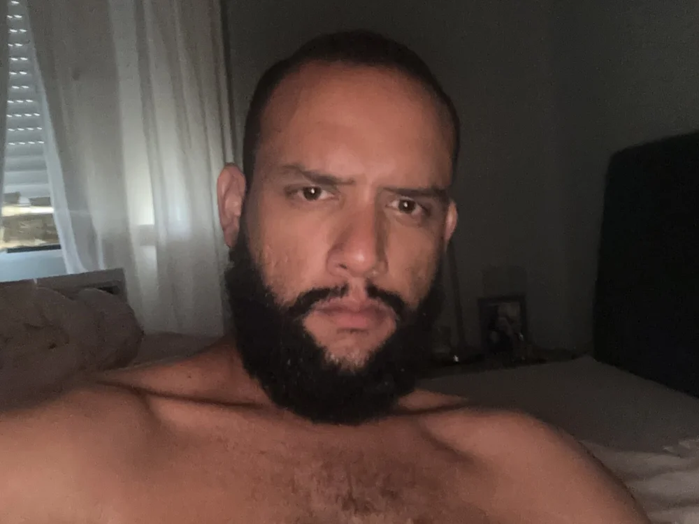 xxxvenedot's Offline Chat Room