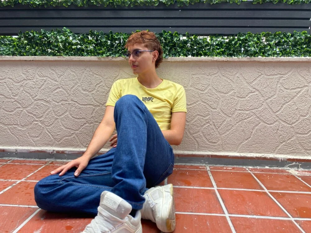 Offline XXX chat ReneePaz