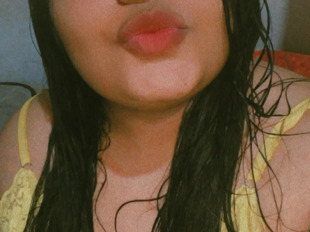 gostosa_2's Offline XXX Chat