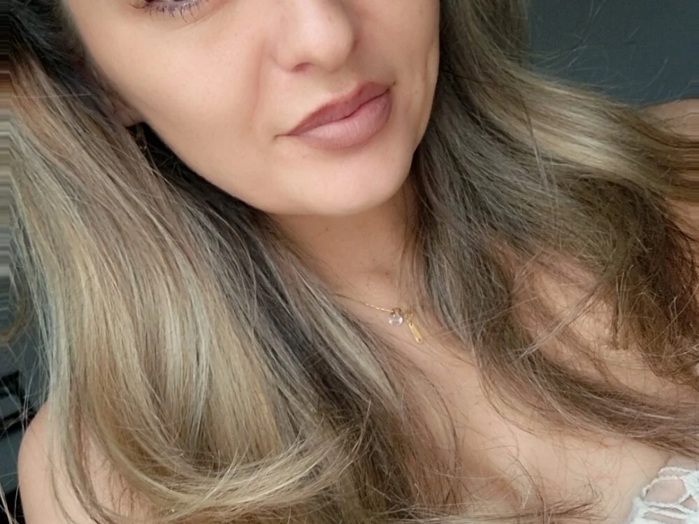 Offline XXX chat GoldieMuse