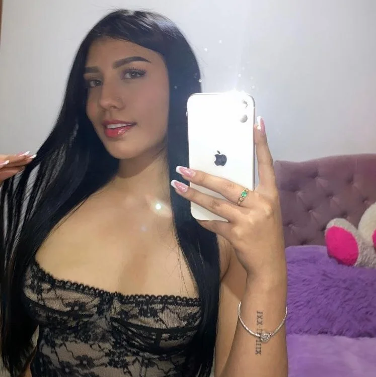adahararamirezcm's Offline Chat Room