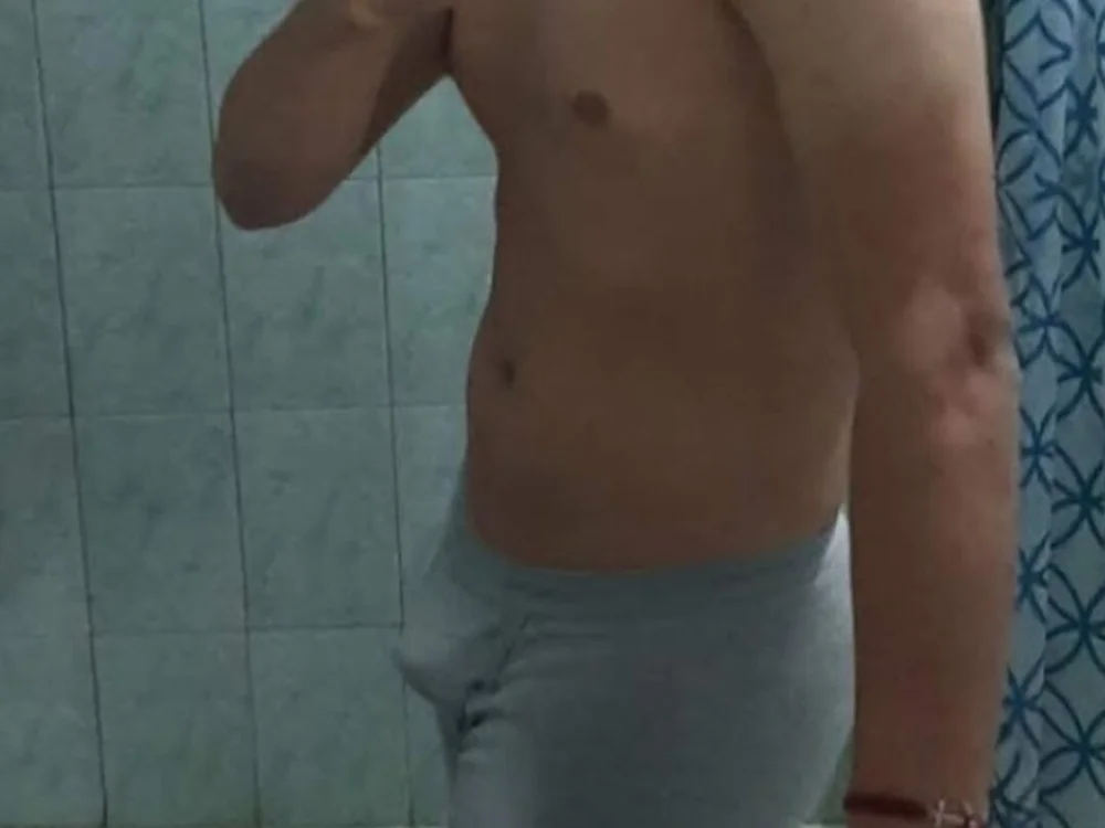 lomer130078 Adlı Modelin Çevrimdışı XXX Sohbeti
