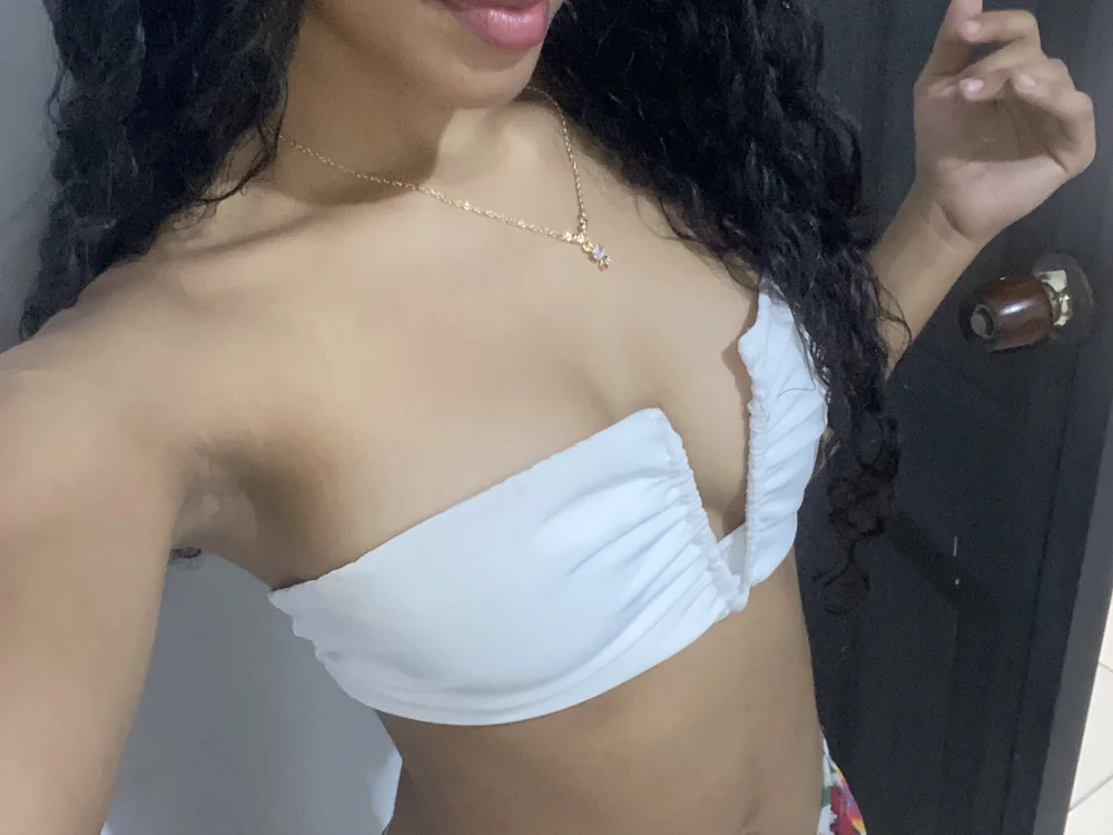 yasmin_moham Offline XXX Chat