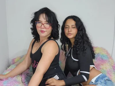 Brunette_Snow18 - Couple 