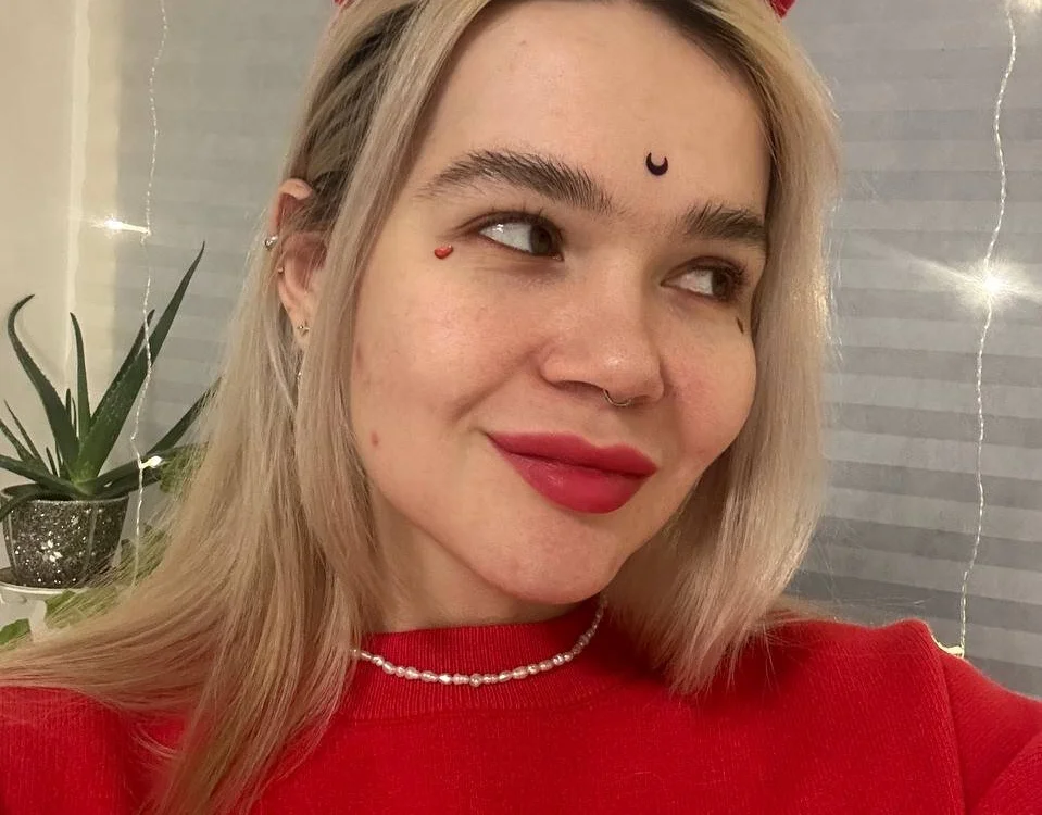 yogafeetn Offline XXX chat