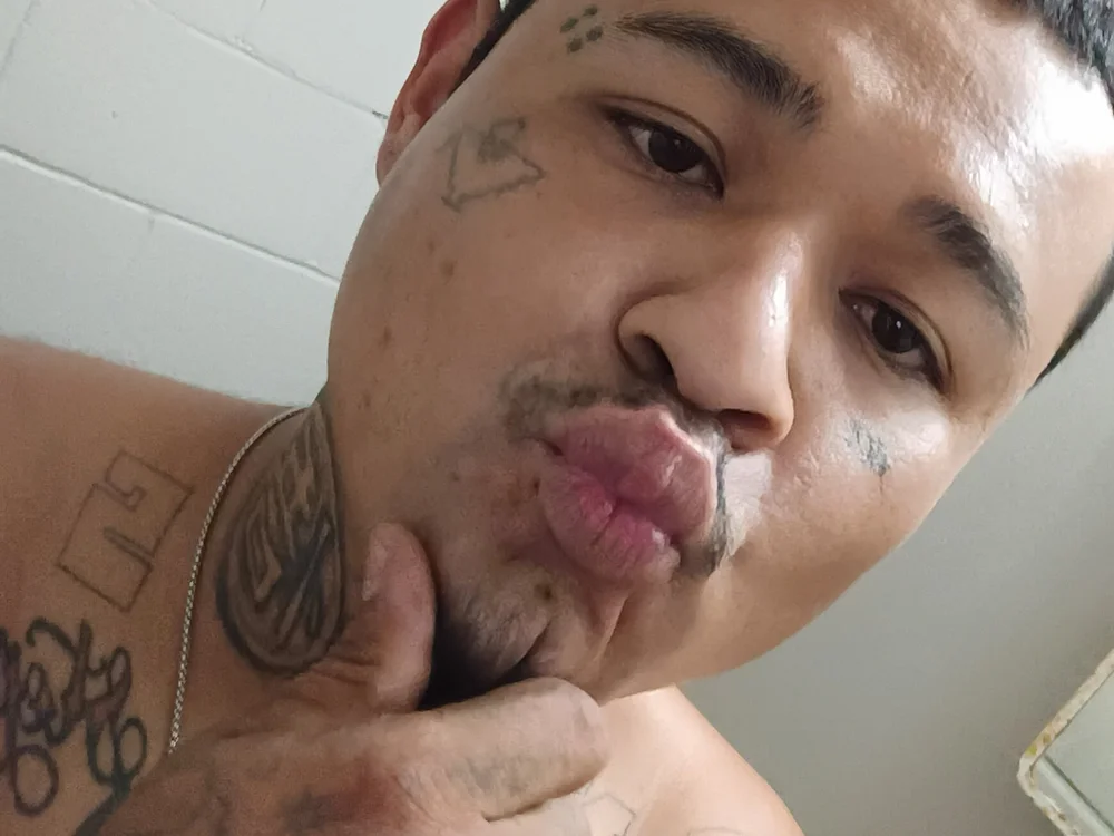 Bankincaution's Offline Chat Room