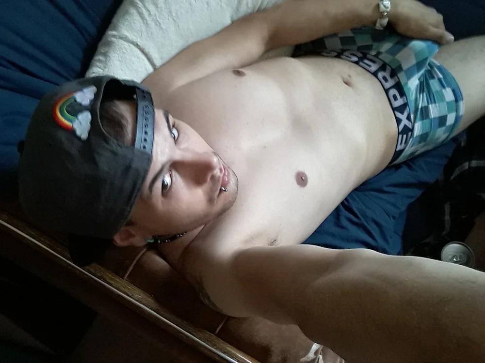 Baggin_Straight_Boys' Offline XXX Chat